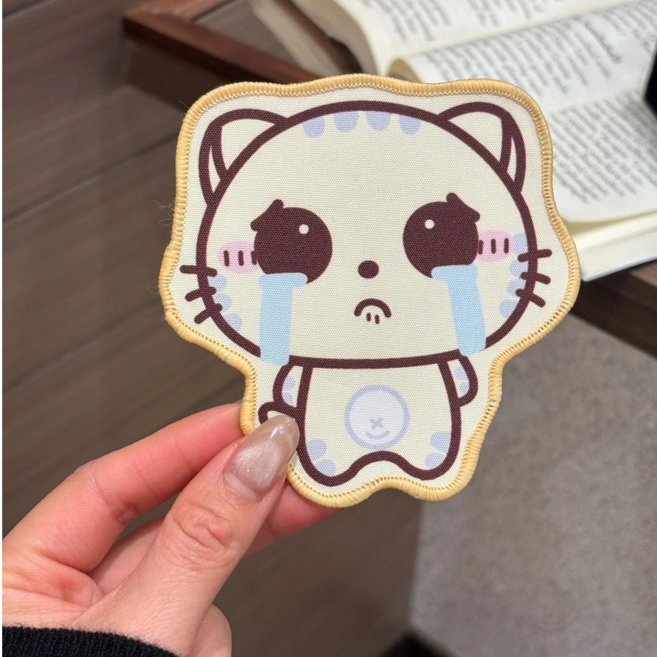 Miếng dán mái Hổ emoji (1c)