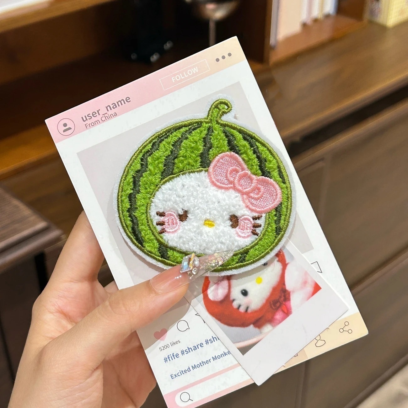 Miếng dán mái Hello Kitty cosplay trái cây (1c)