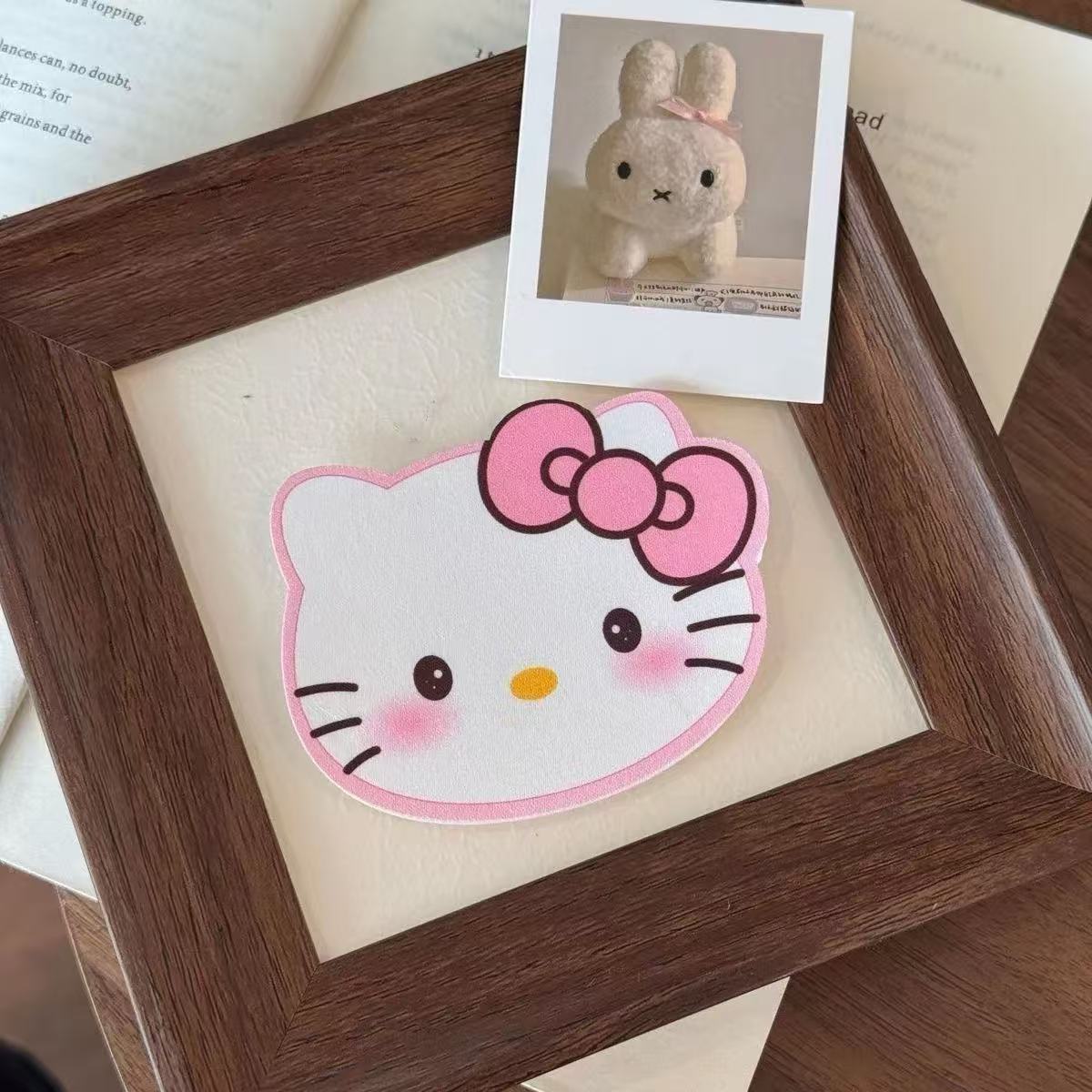 Set miếng dán mái Sanrio (2c)