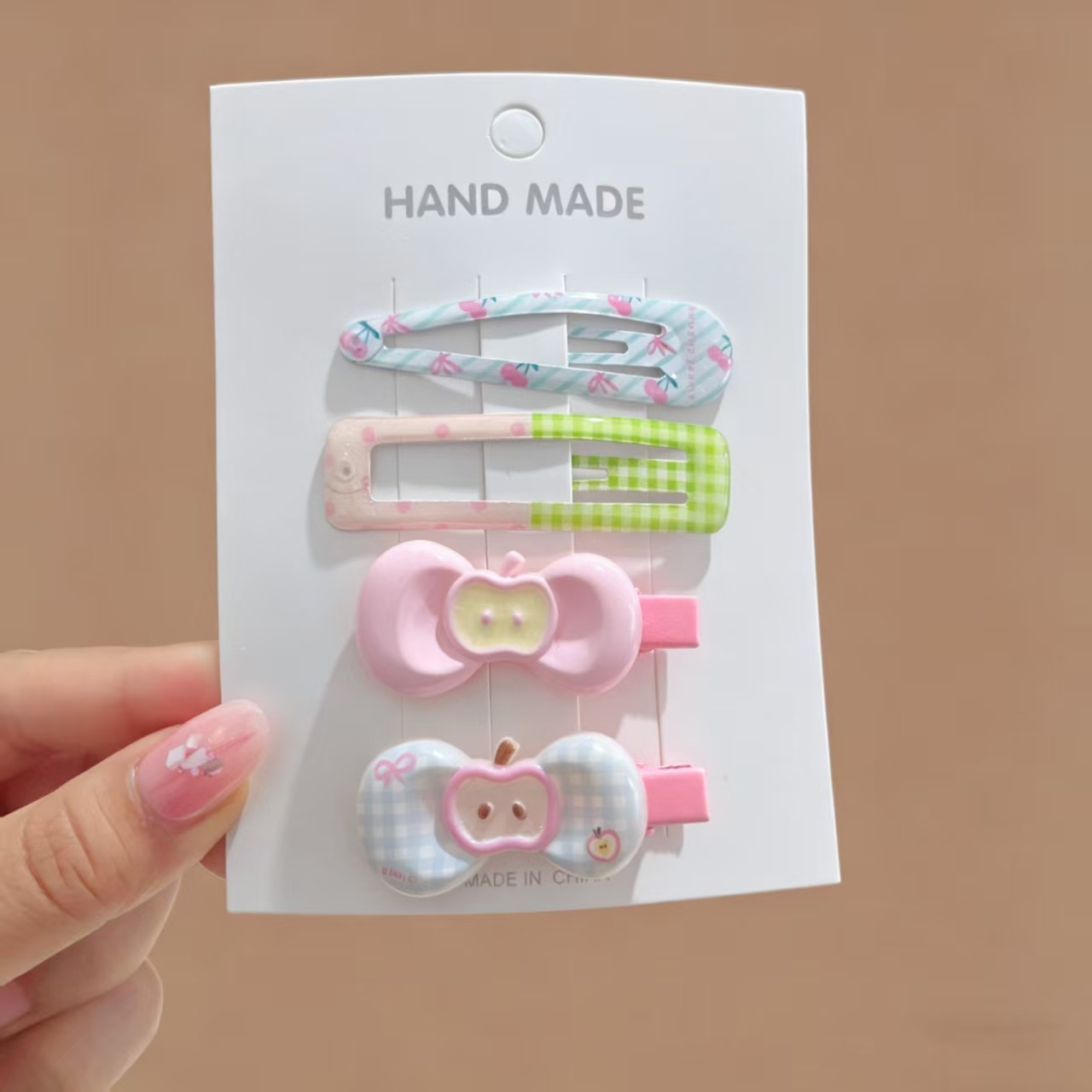 Set kẹp tóc họa tiết đính charm (4c)