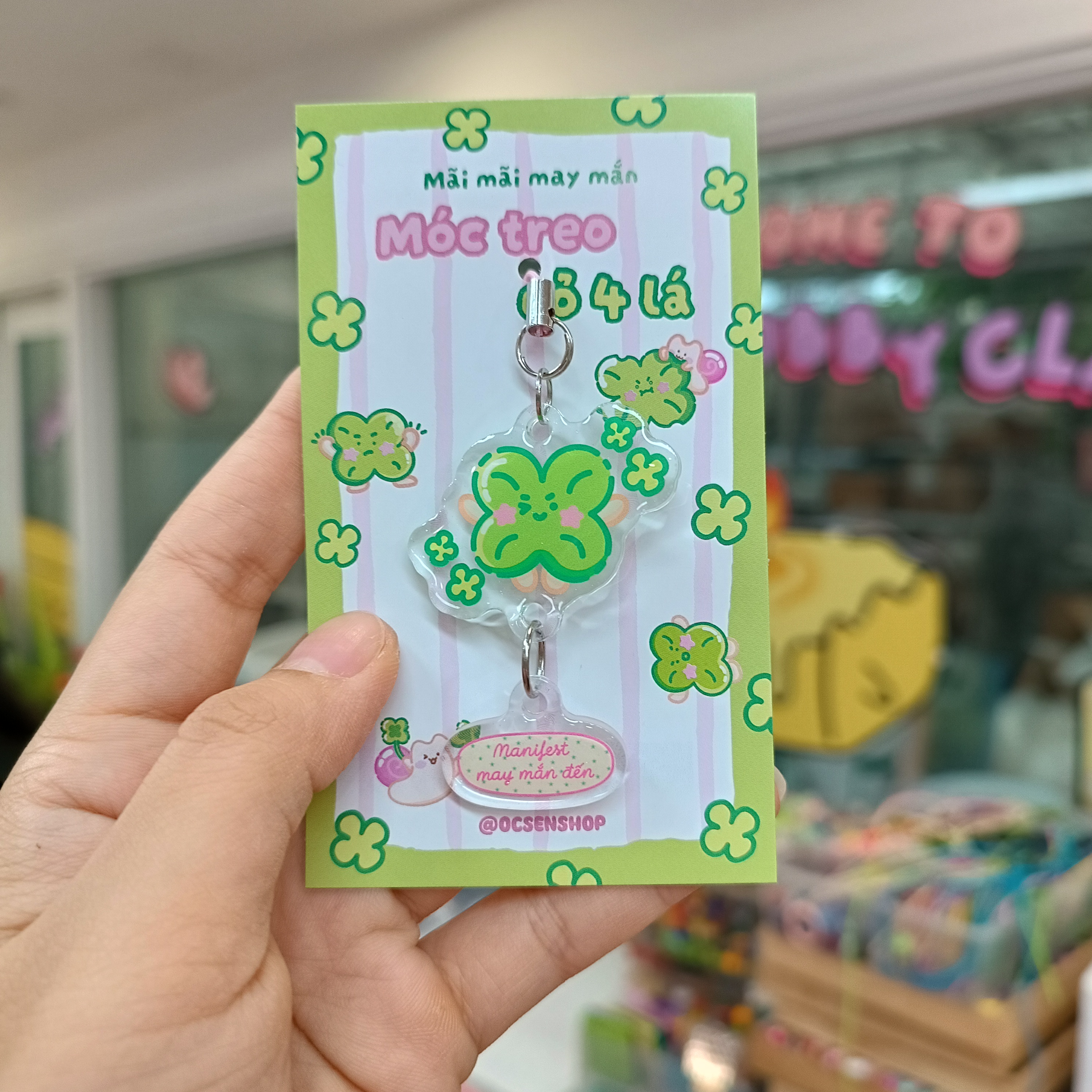 Móc treo cỏ 4 lá
