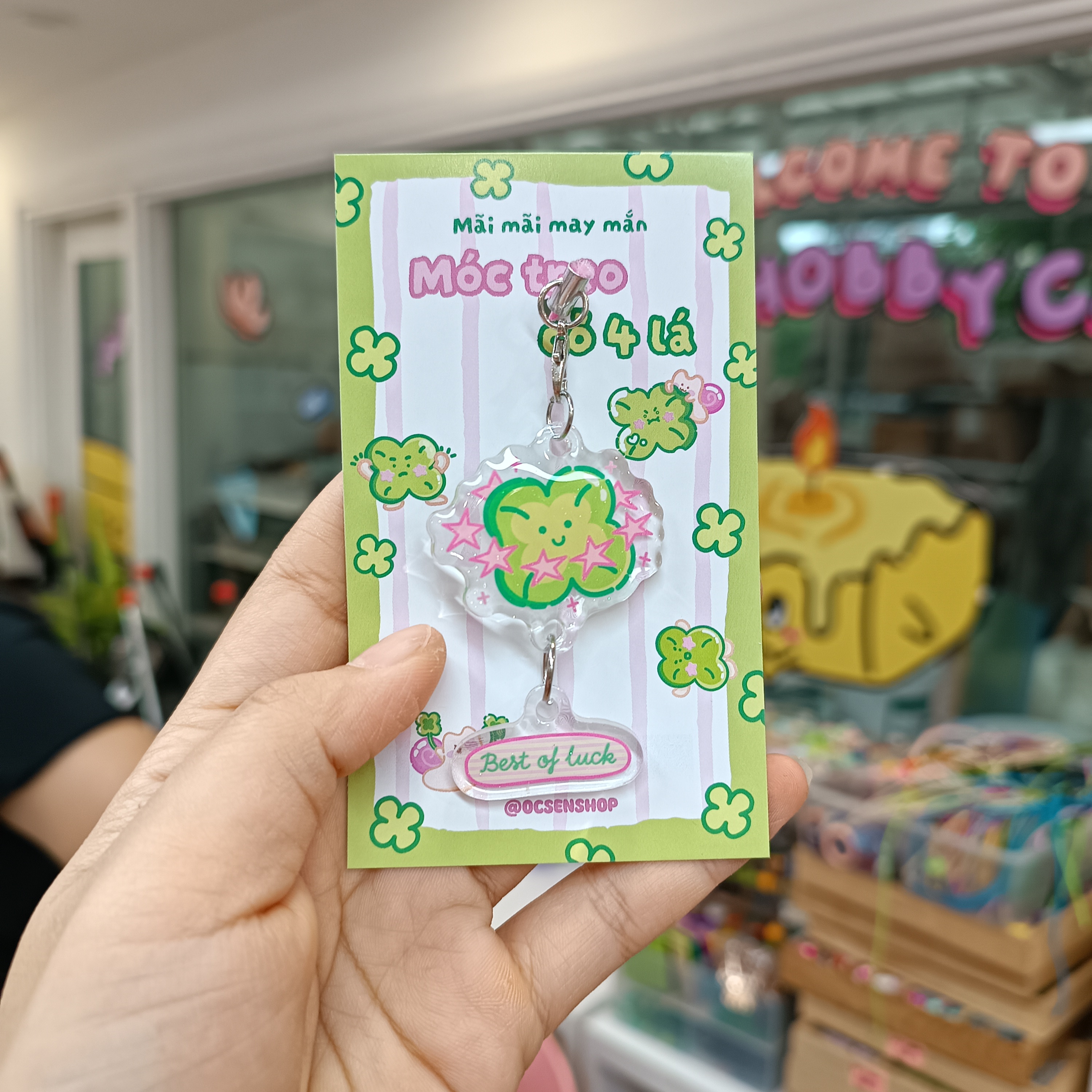Móc treo cỏ 4 lá