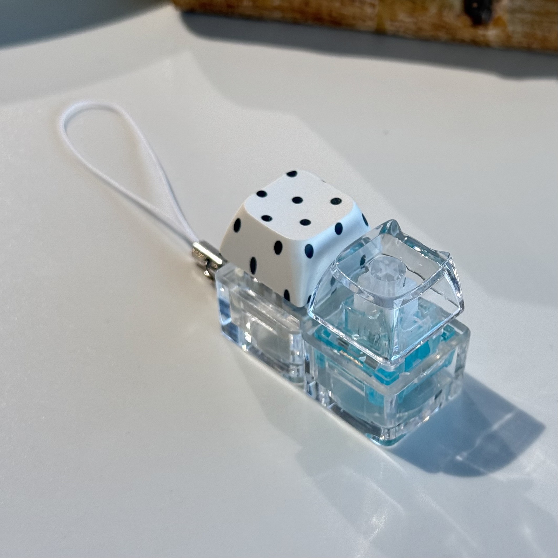 Móc khóa Keycap chấm bi (2 phím)