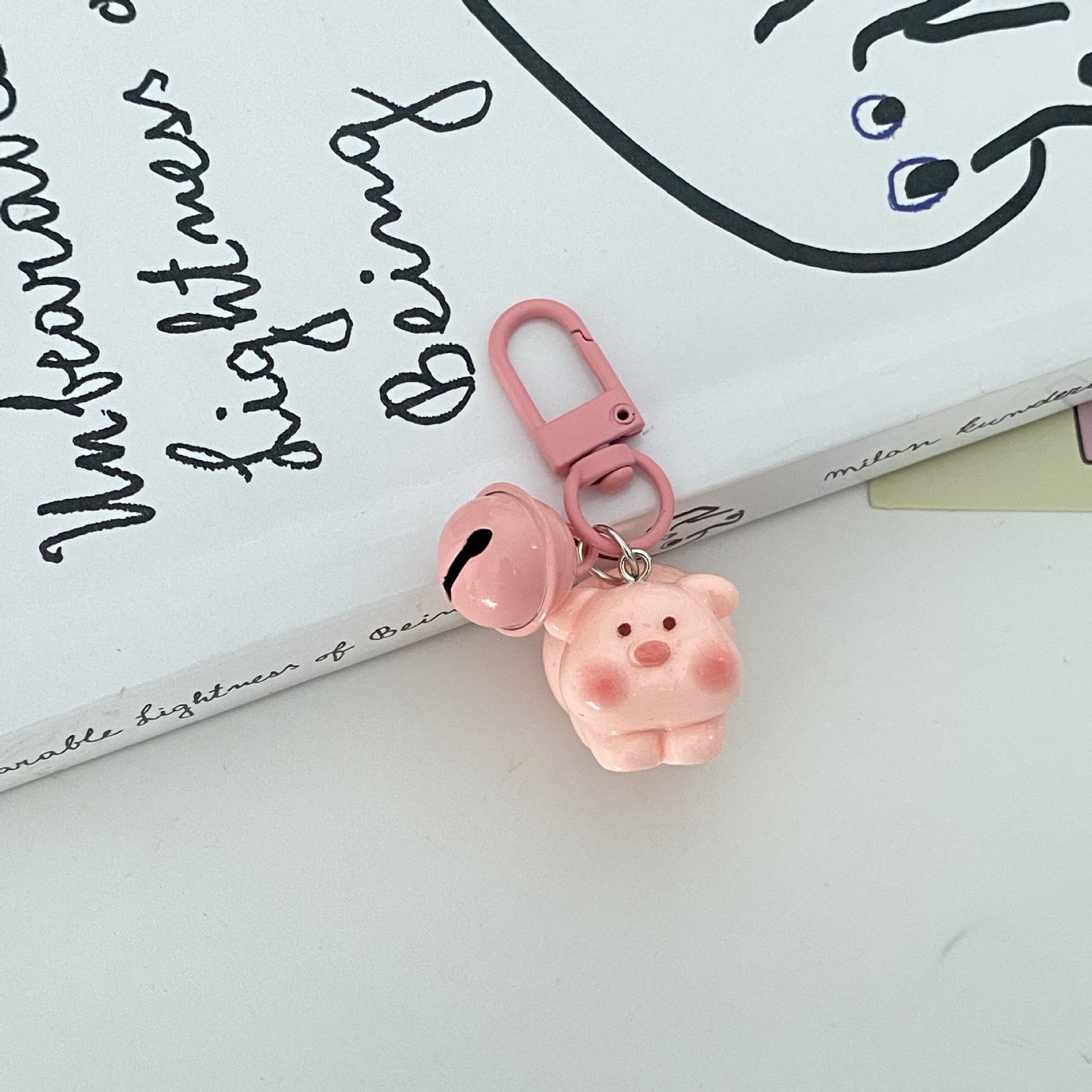 Móc đa năng Heo hồng kèm chuông