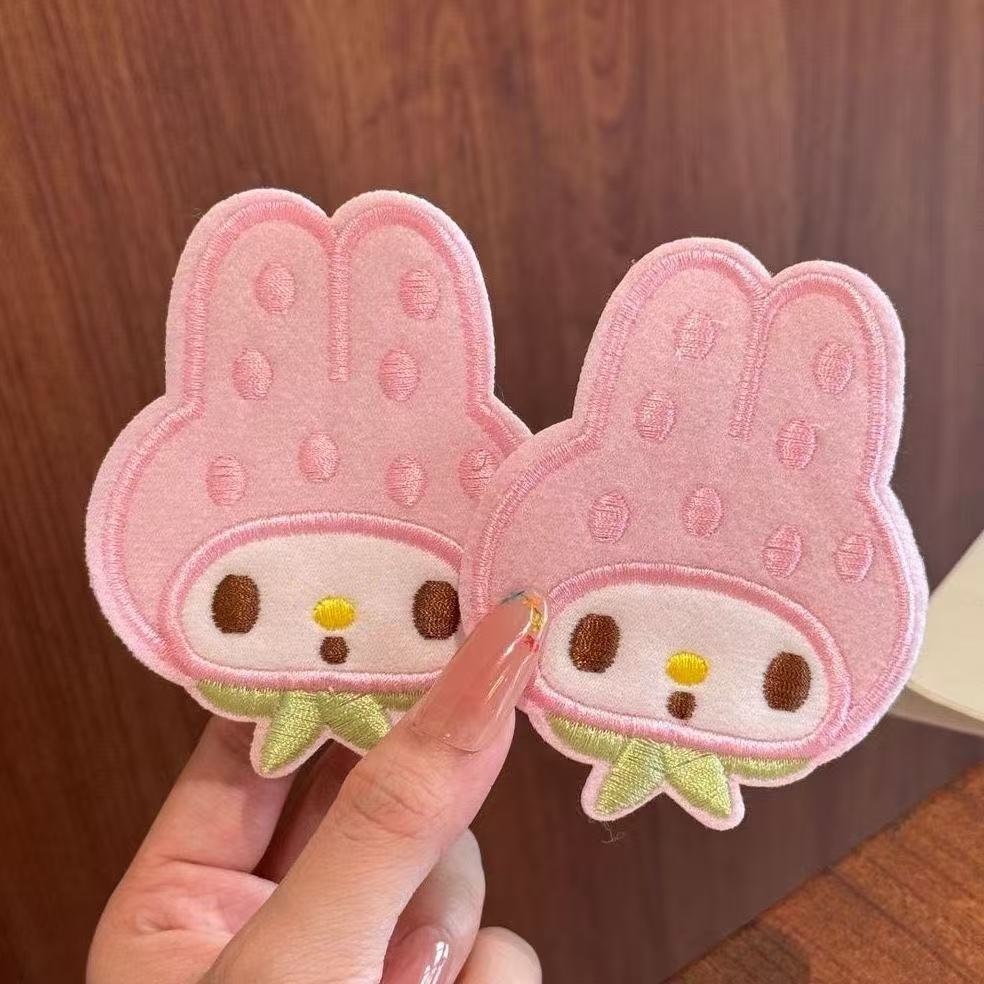 Set miếng dán mái Sanrio (2c)