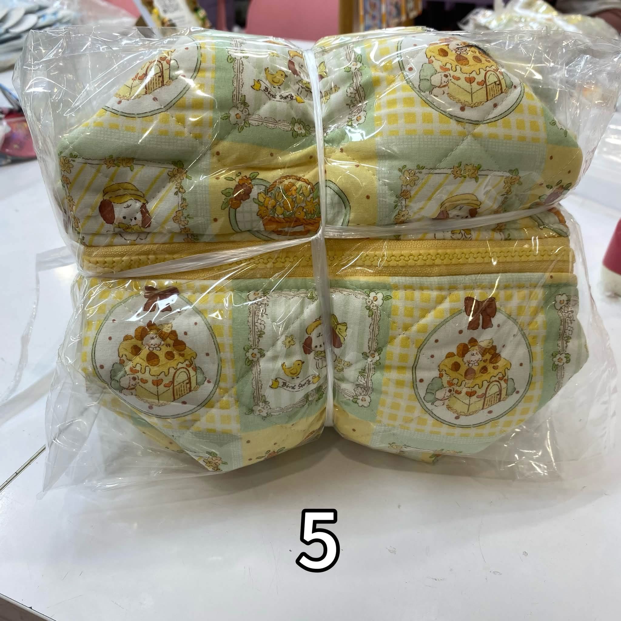 Túi bút Ốc sên họa tiết