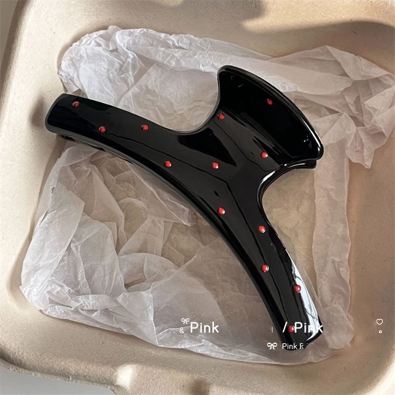 Kẹp càng cua chấm bi đỏ (11cm)