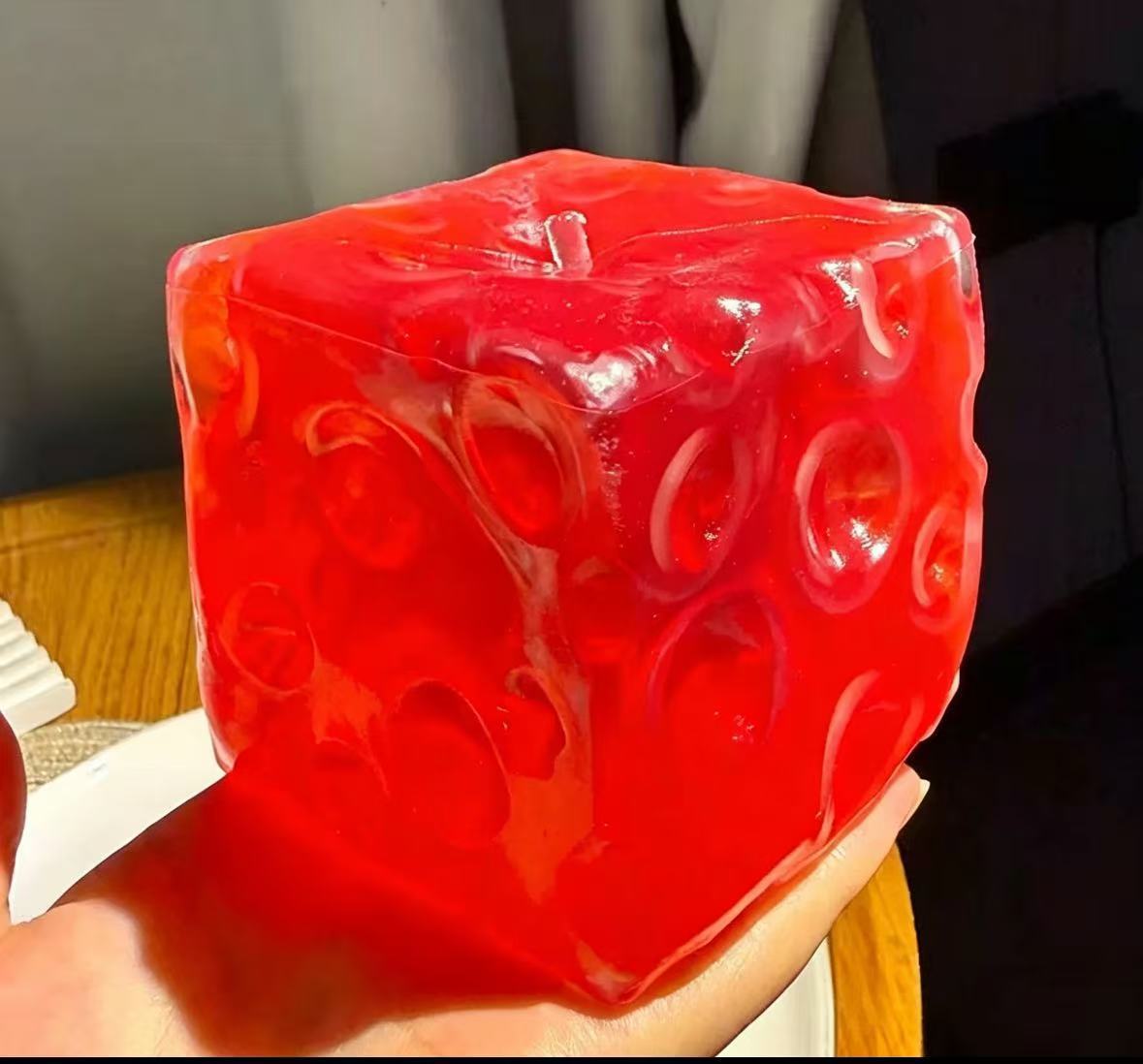 Stress ball Cheese trong (7,5x7,5cm)