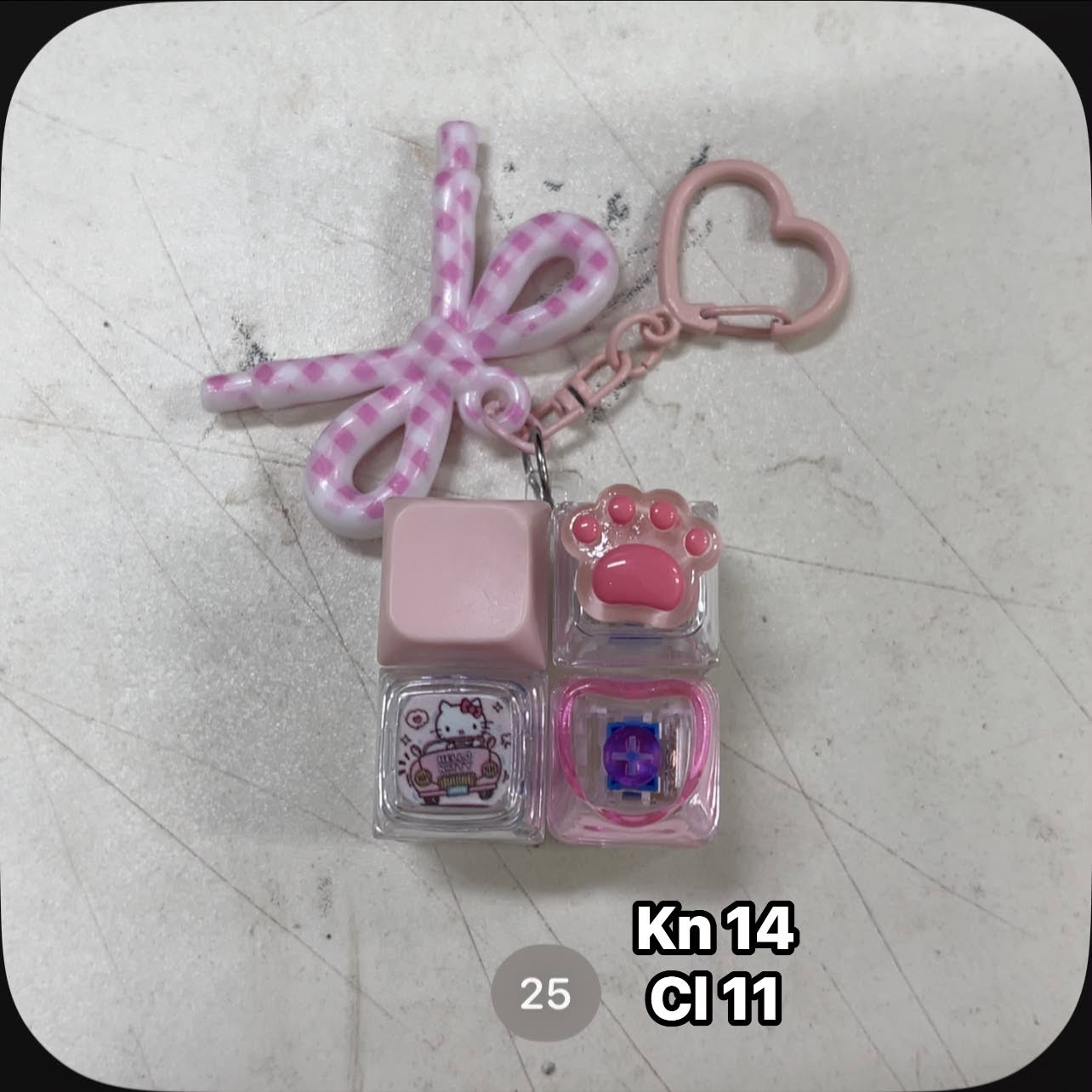 Móc khóa Keycap kèm charm nơ (4 phím)