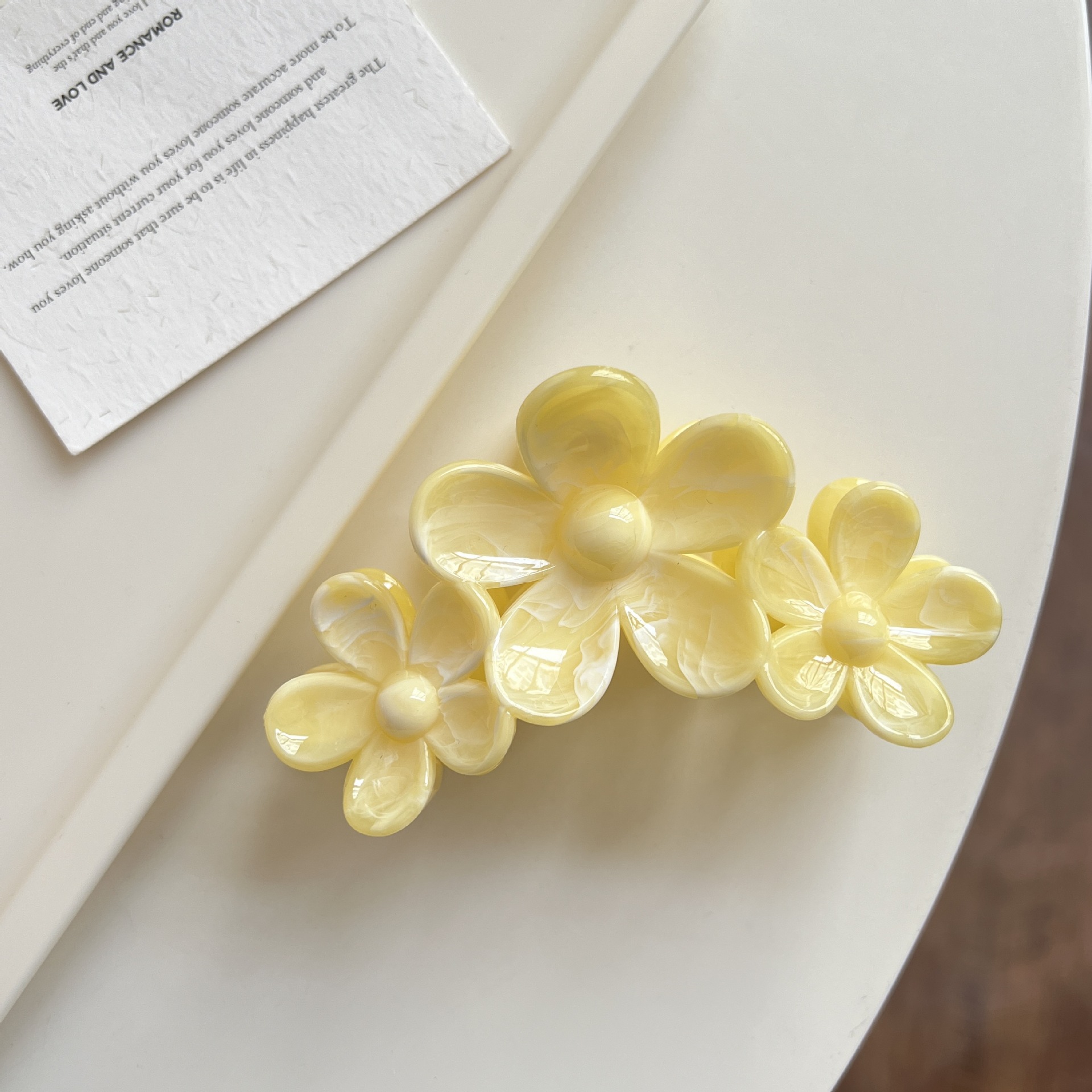 Kẹp càng cua hoa sứ 3 hoa marble (11cm)