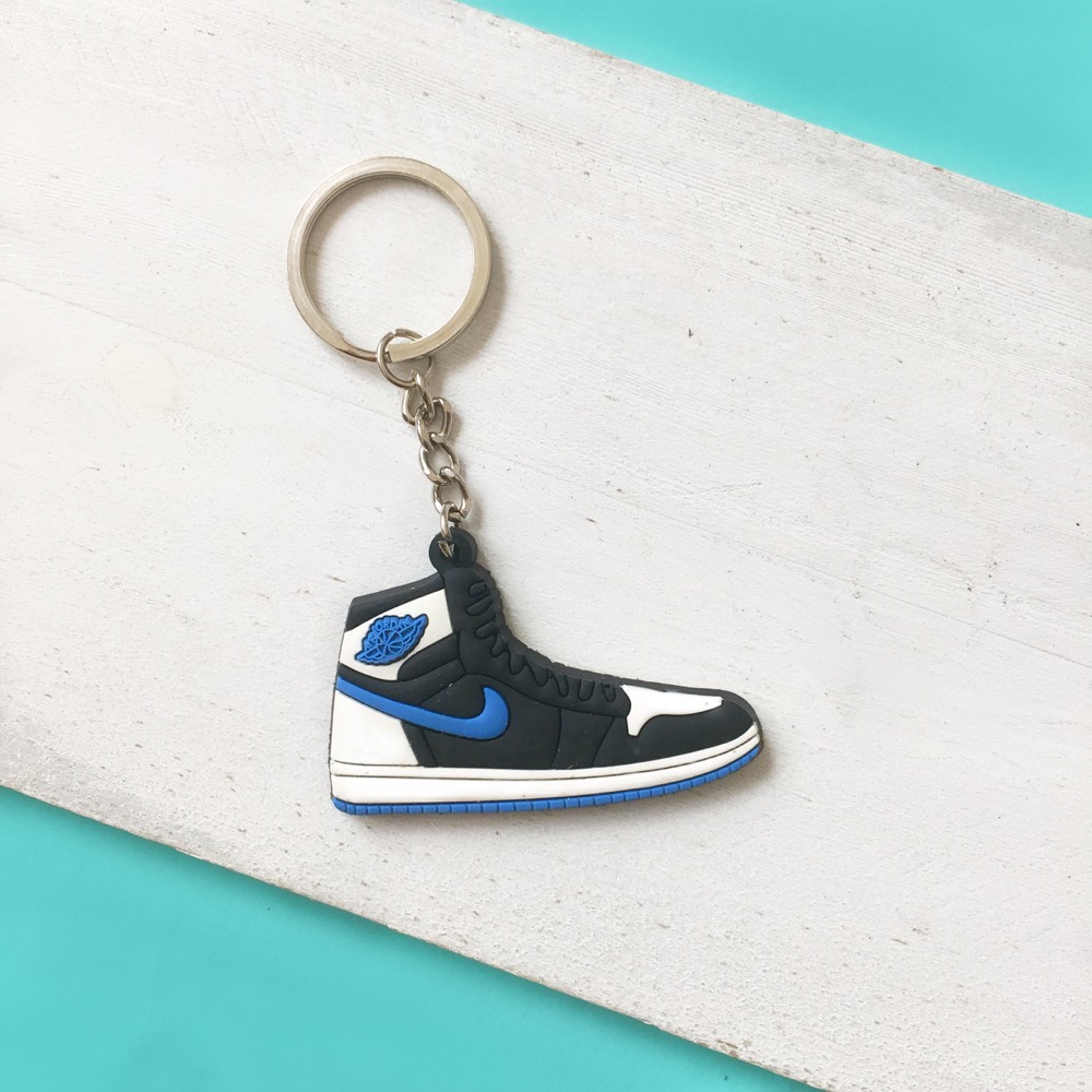 Moc khoa giay Air jordan 1