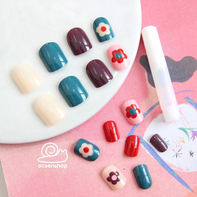 Nail giả