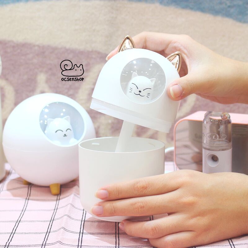 Máy phun sương mèo trắng