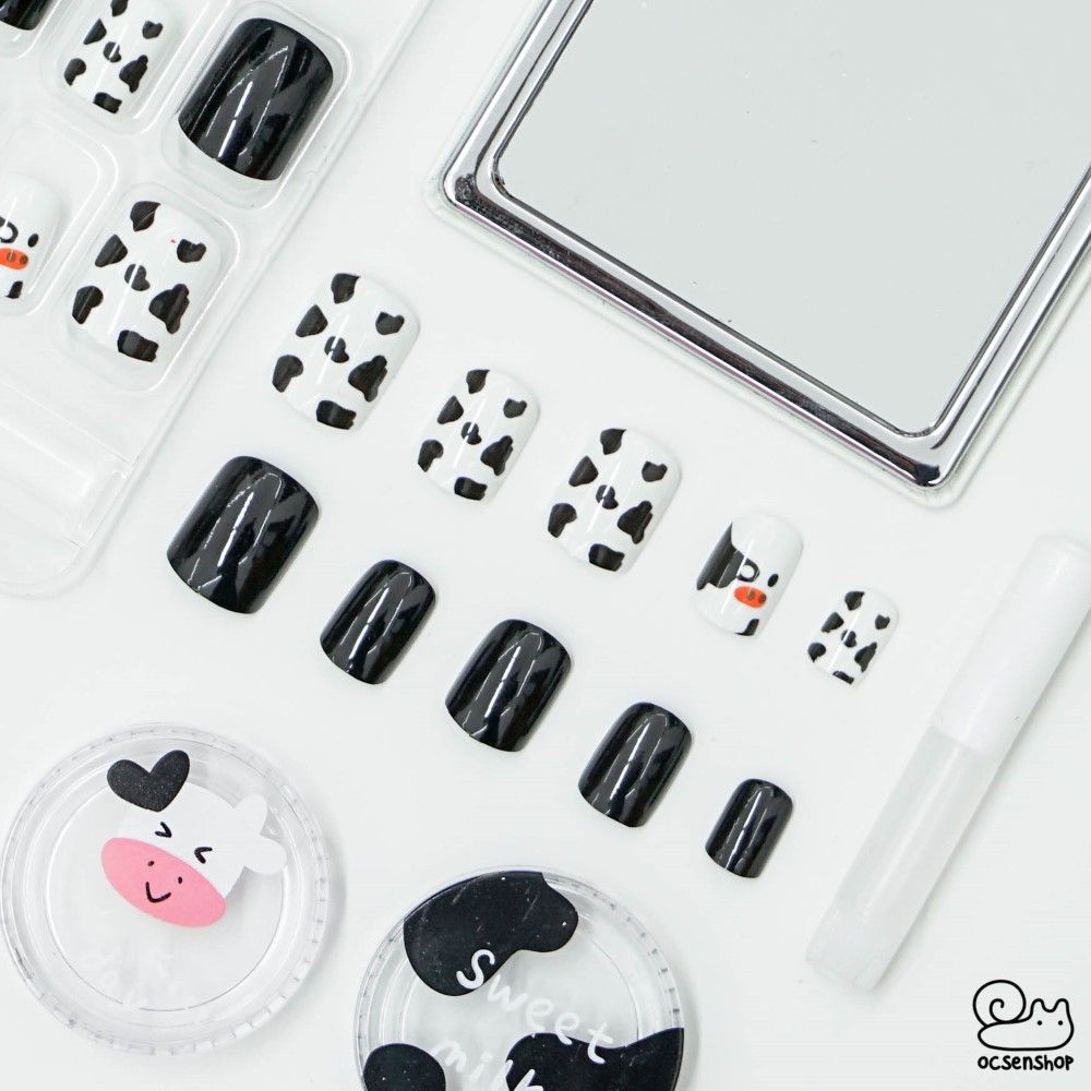 Nail giả