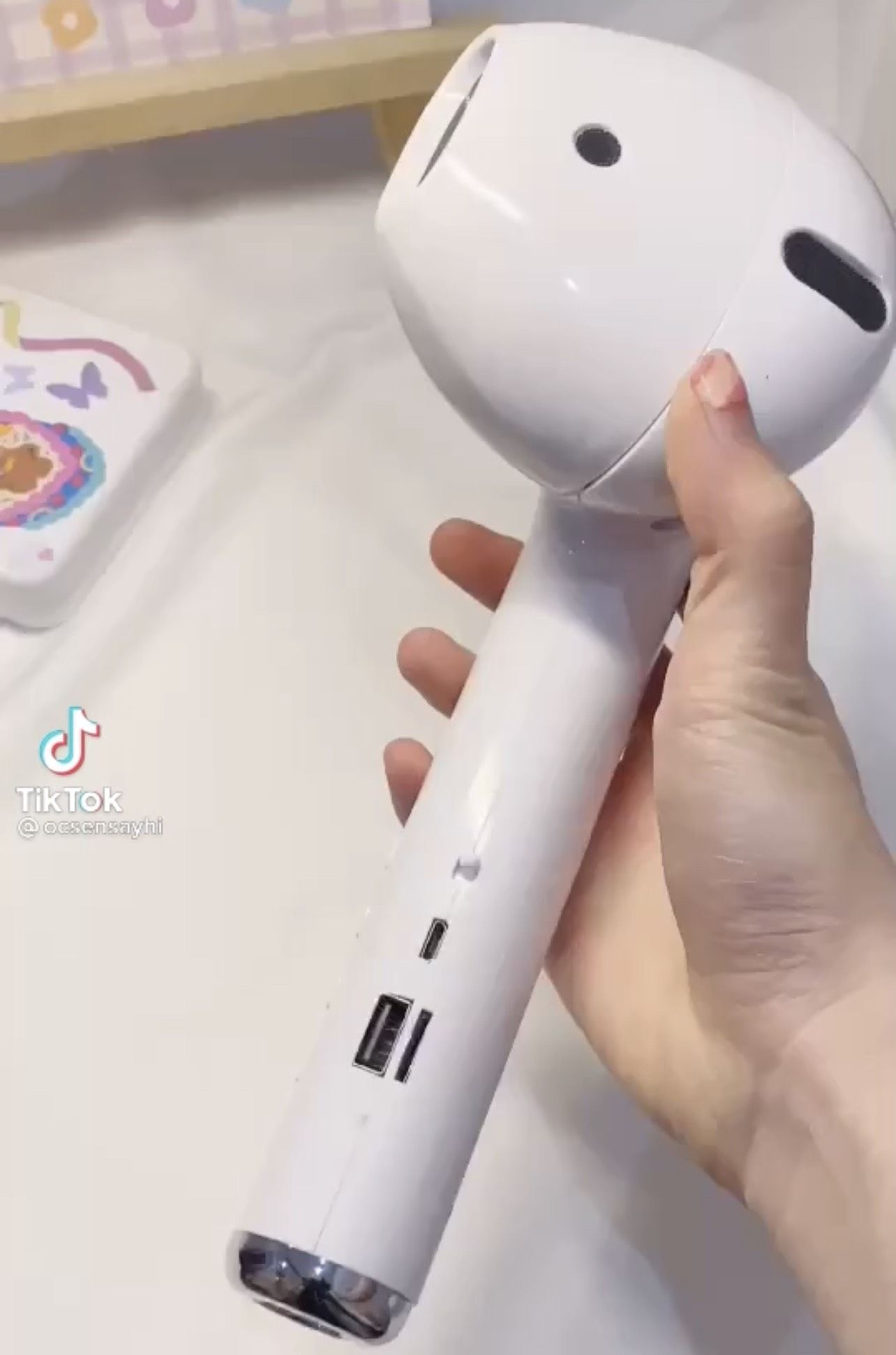 Loa bluetooth Airpod sieu to khong lo