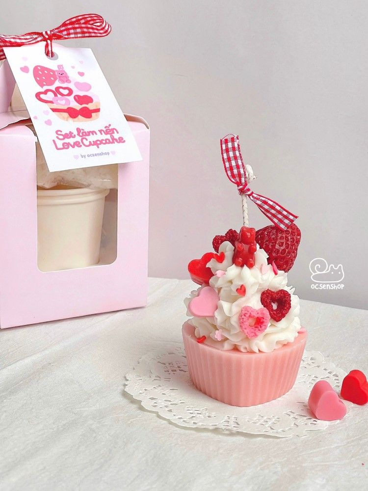 Set làm nến Love Cupcake