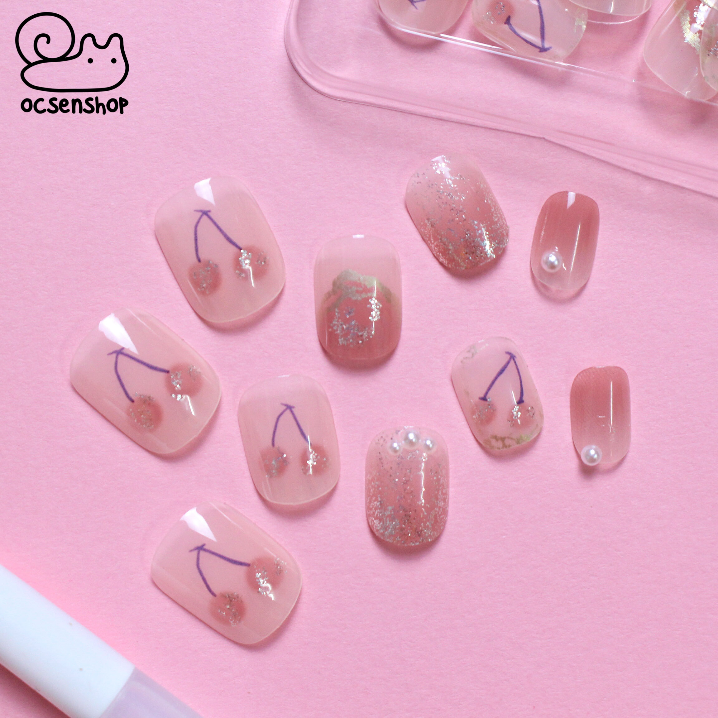 Nail giả
