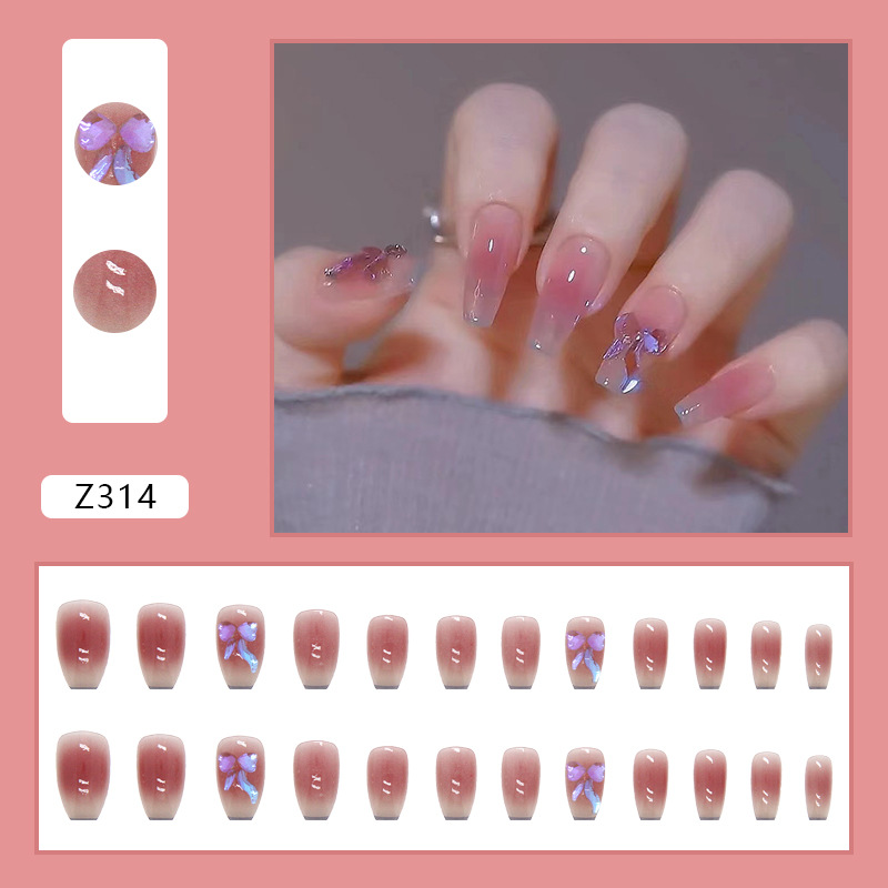 Nail giả
