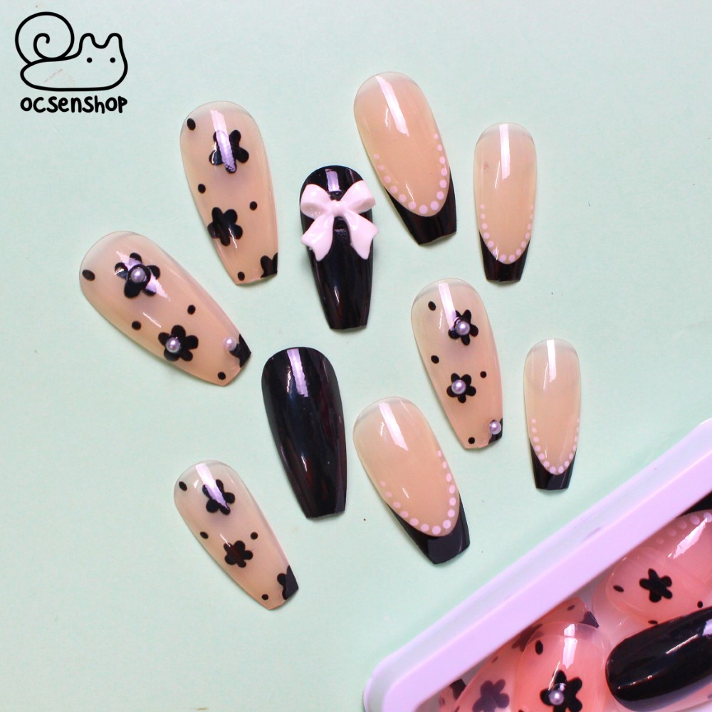 Nail giả