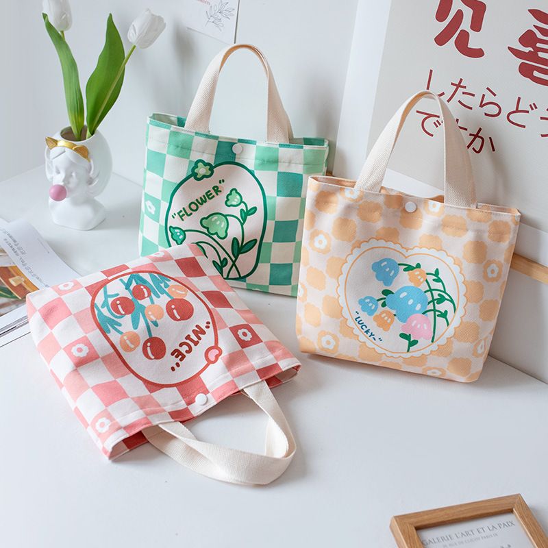 Totebag cúc bấm kẻ ô Hoa