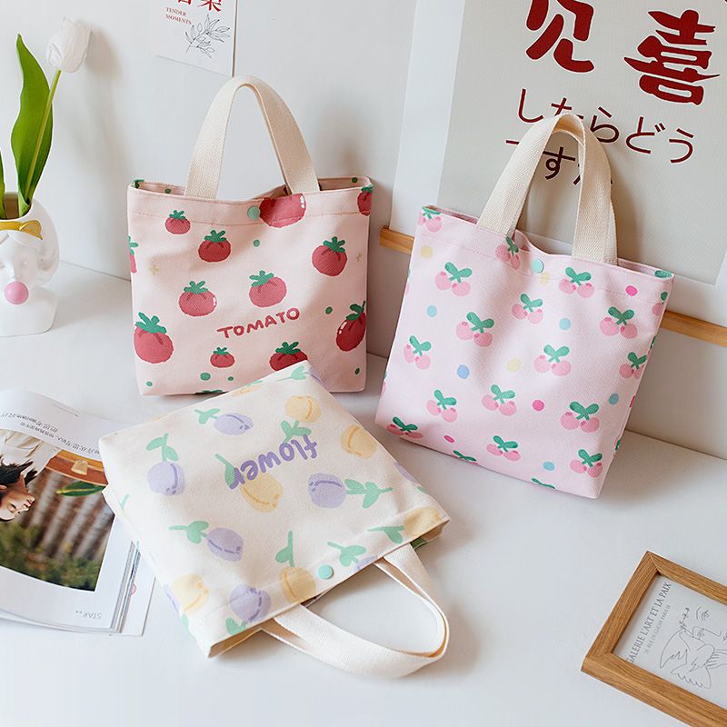 Totebag cúc bấm họa tiết