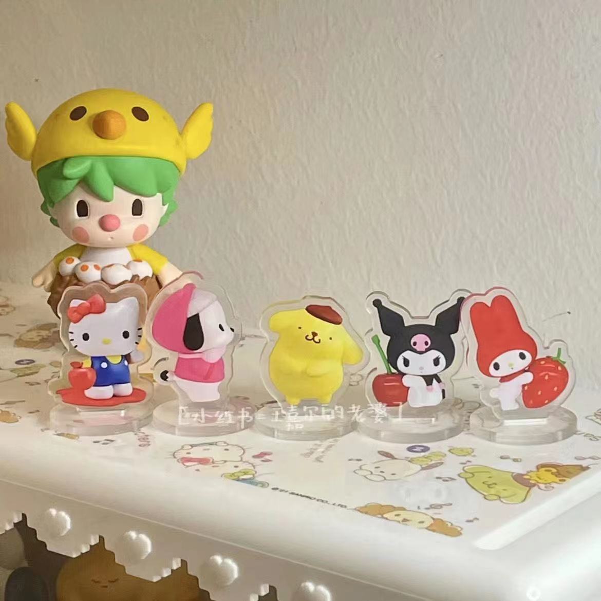 Standee Sanrio mini