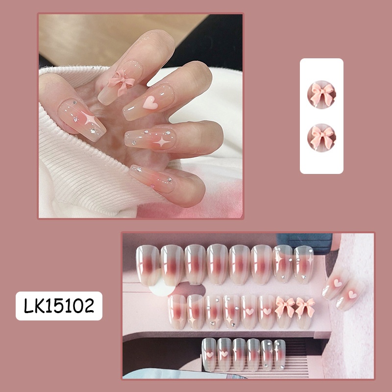 Nail giả