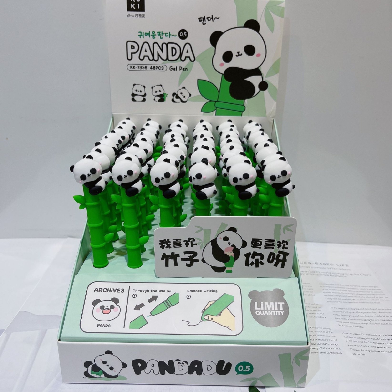 Bút nước Panda ôm trúc