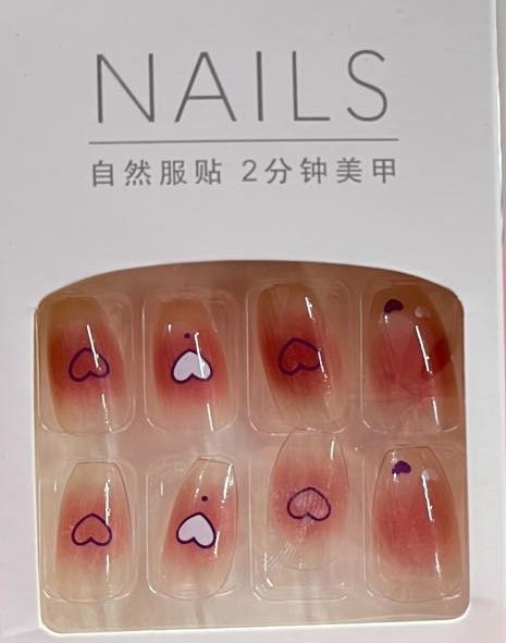 Nail giả
