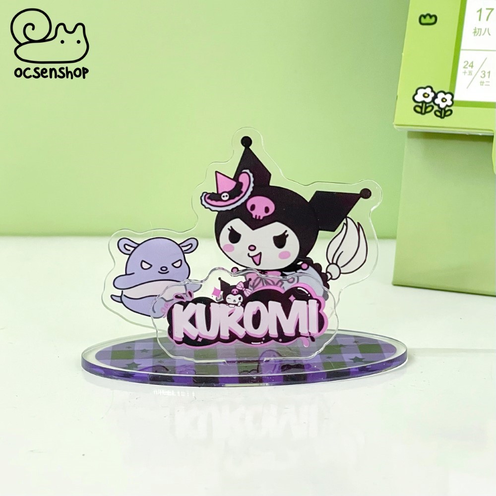 Standee Sanrio đế kẻ