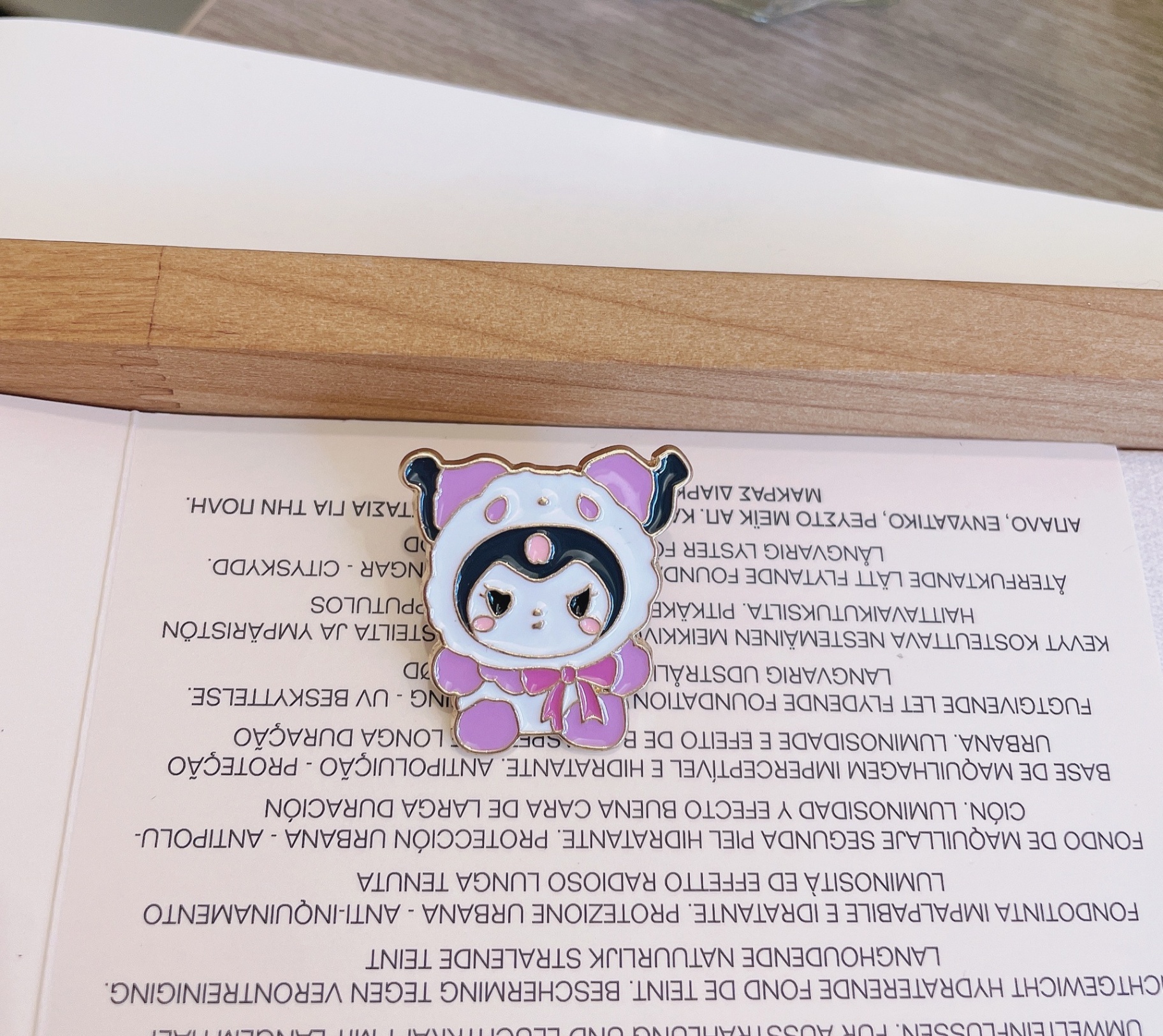 Pin cài áo Sanrio