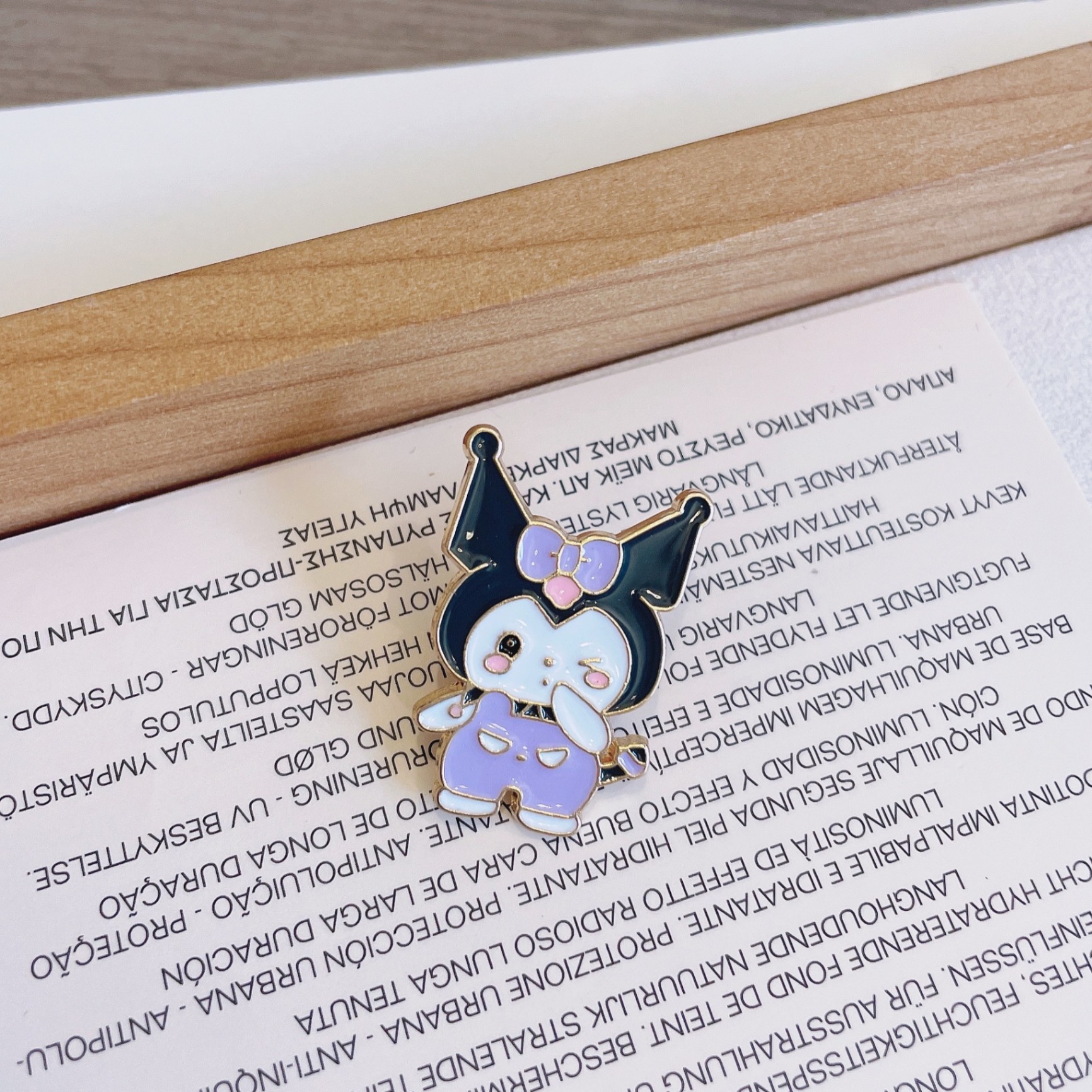 Pin cài áo Sanrio