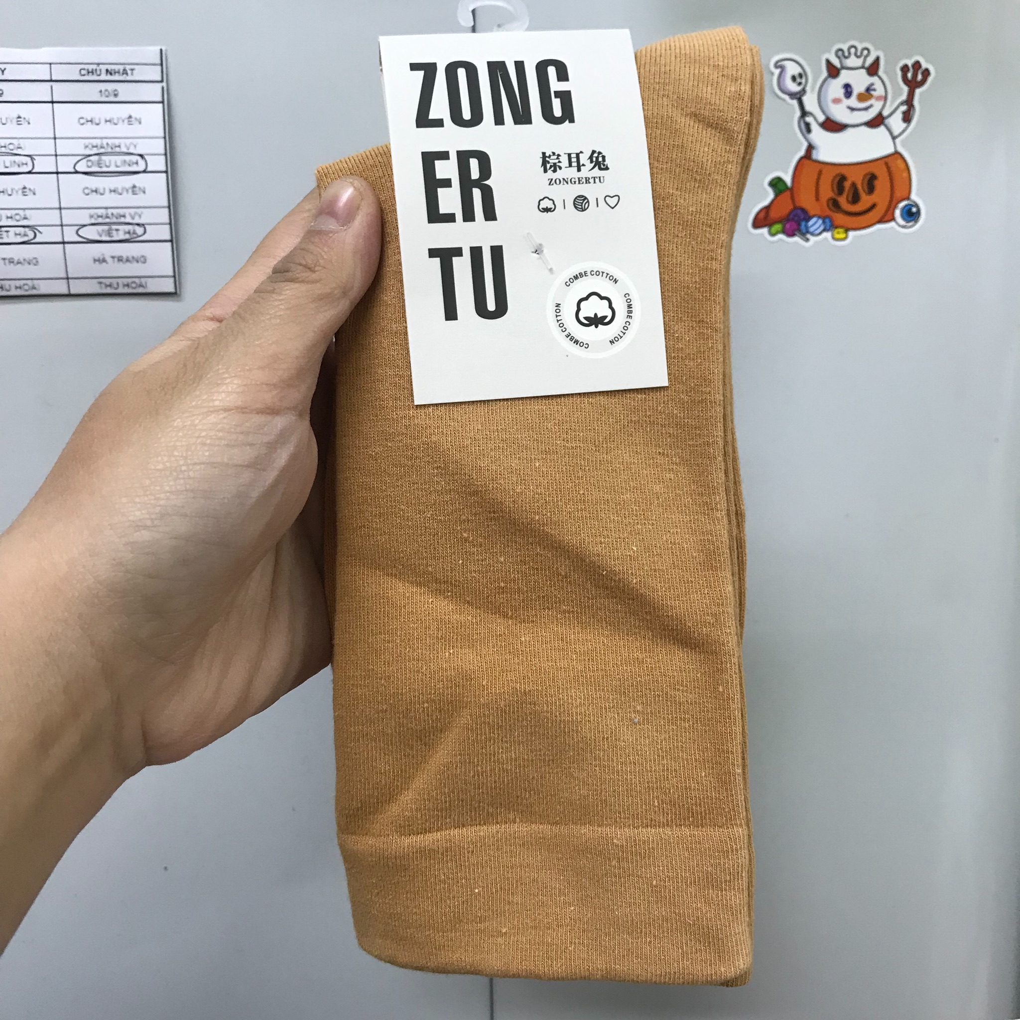 Tất cao cổ trơn màu