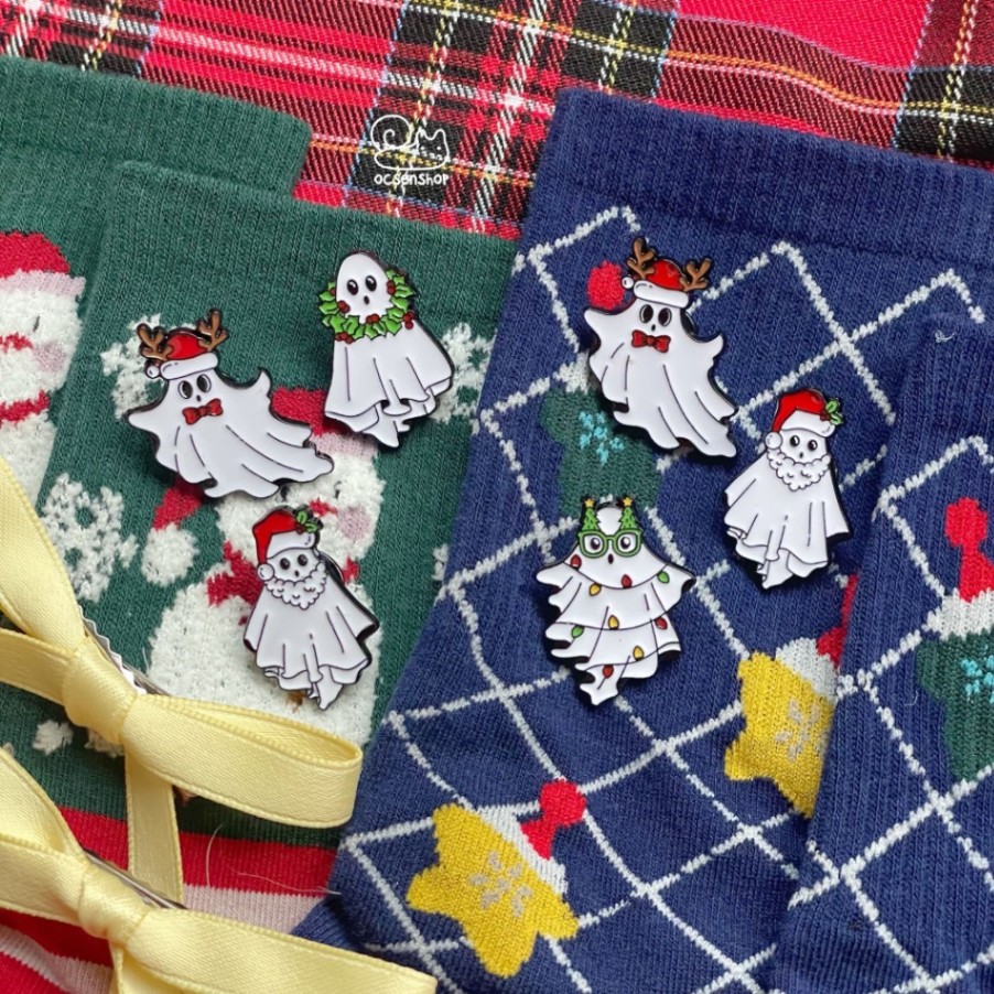 Pin cài áo Ma Noel