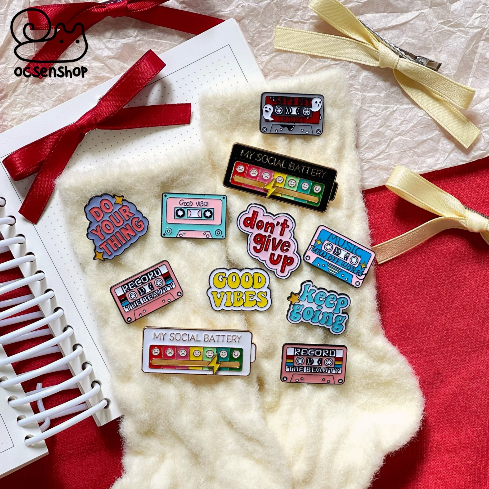 Pin cài áo Radio