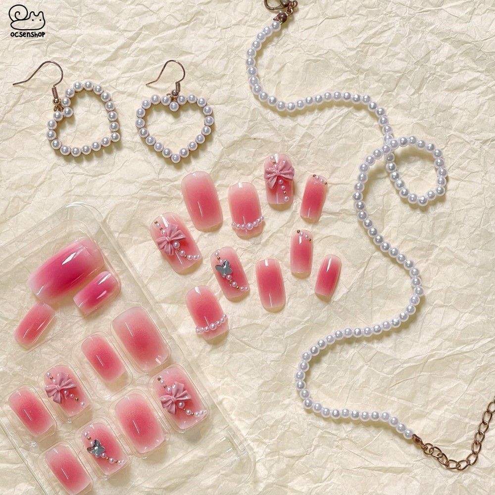 Nail giả