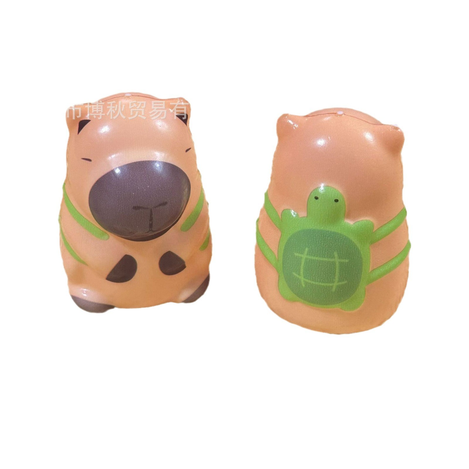 Squishy Capybara đeo balo rùa (6cm)