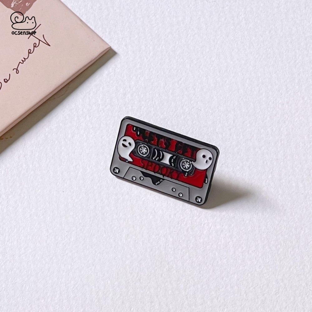 Pin cài áo Radio