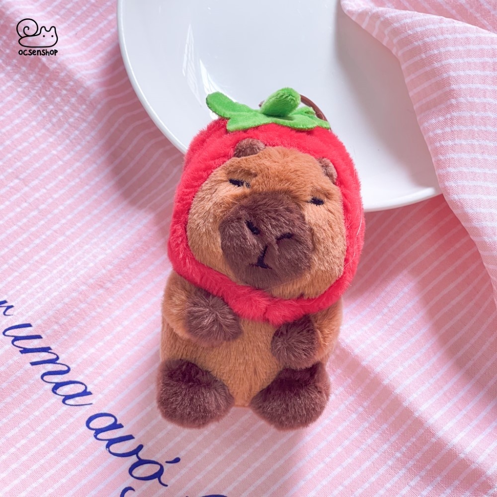 Móc khóa bông Capybara cosplay dâu