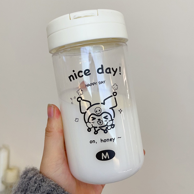 Bình nhựa trong Sanrio nice day (600ml)