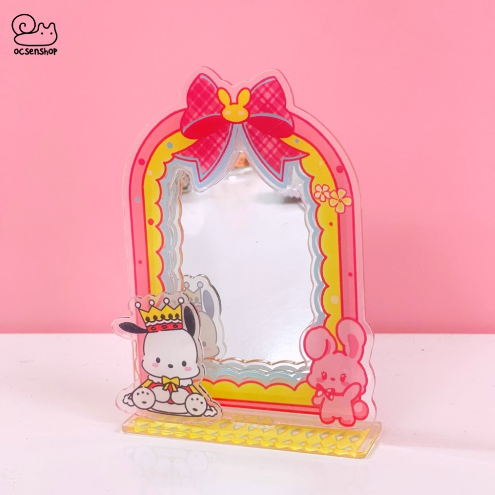 Standee Sanrio nơ