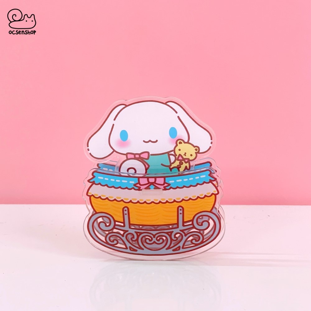 Standee Sanrio lắc lư