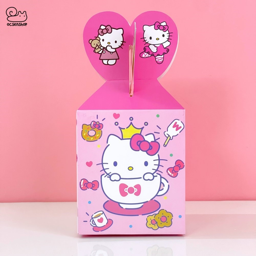 Hộp quà Sanrio nắp chéo trái tim