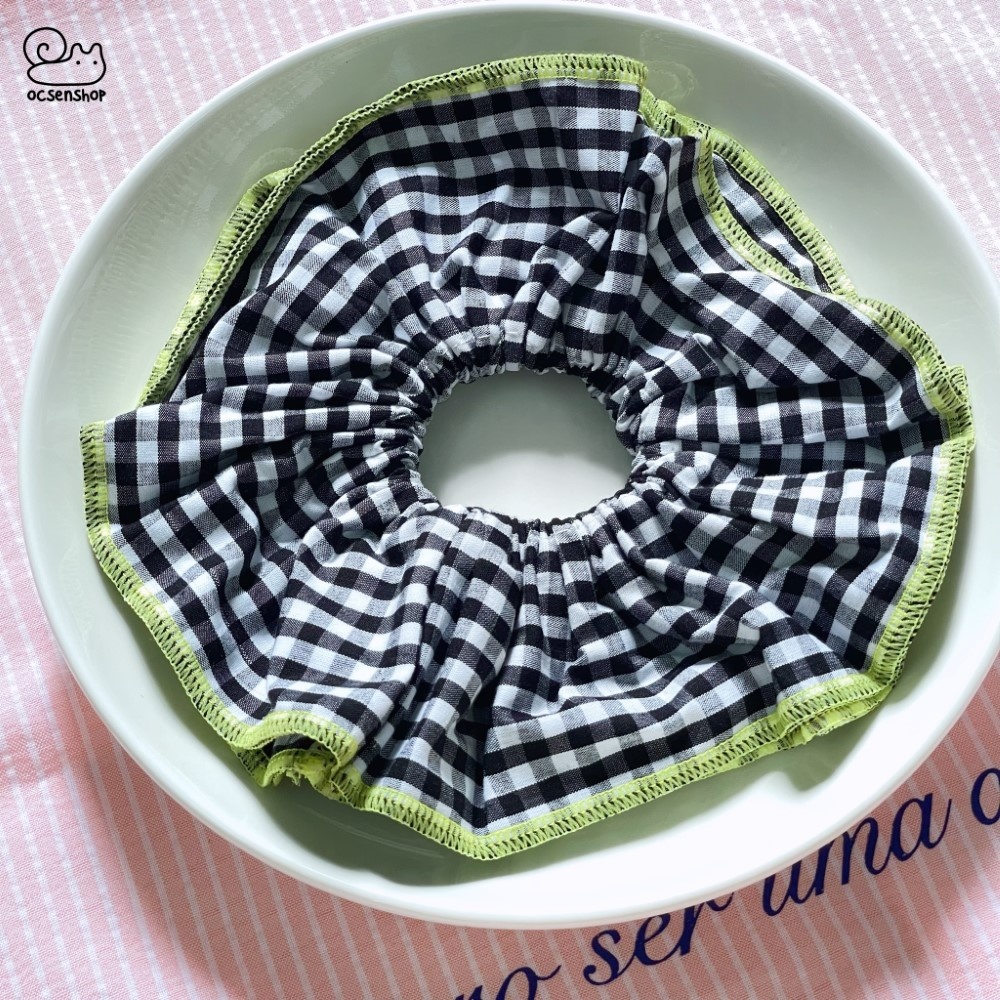 Scrunchie kẻ ô 4 lớp (18cm)