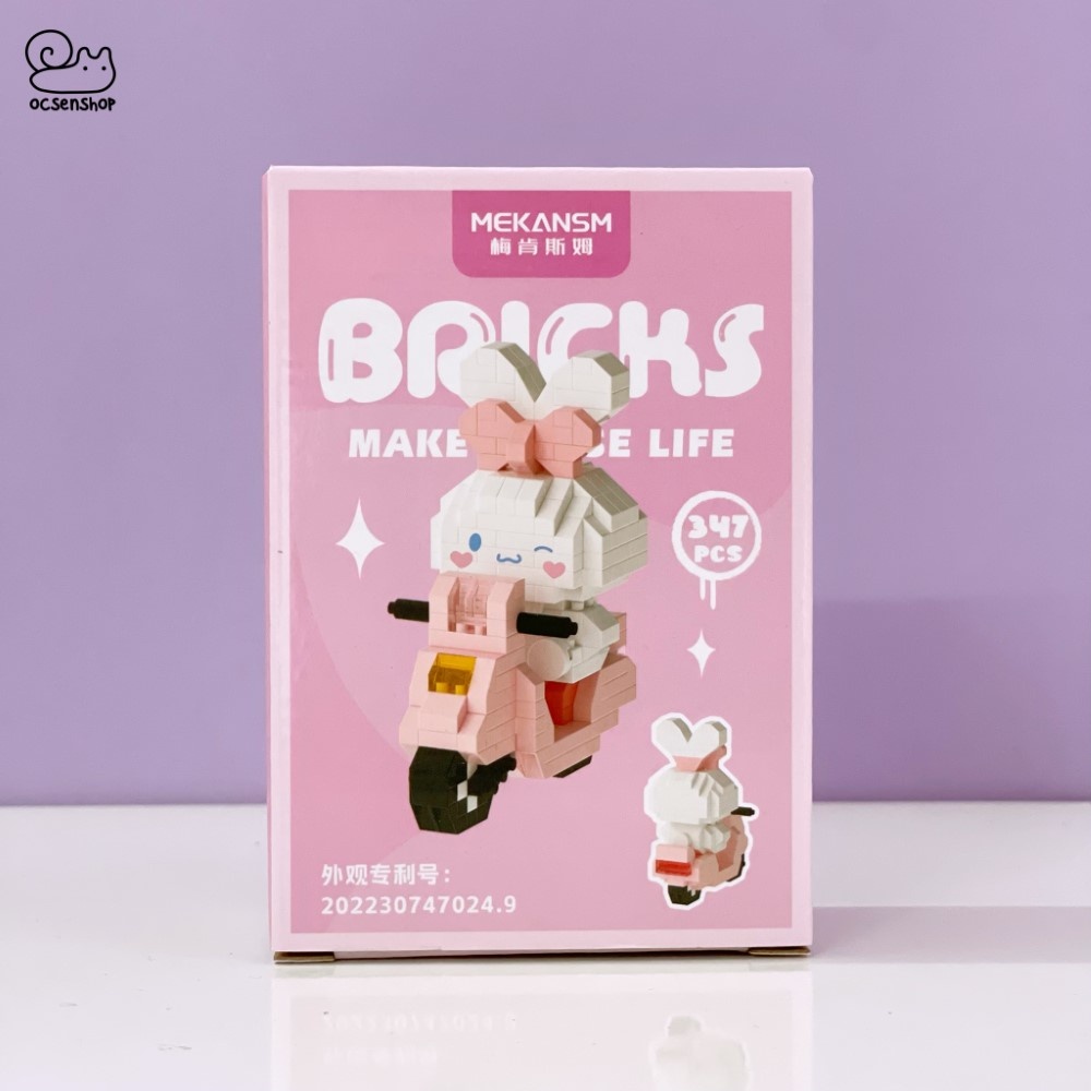 Bộ xếp hình Bricks Sanrio lái xe