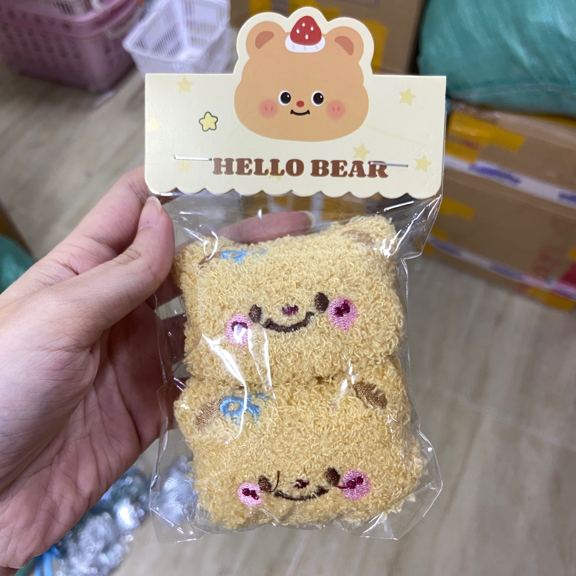Pin cài áo bông Cheese bear