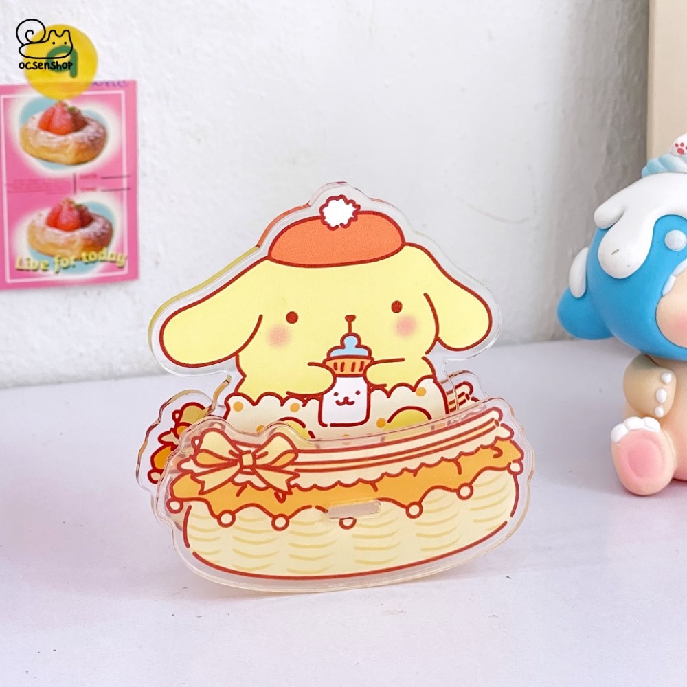 Standee Sanrio lắc lư