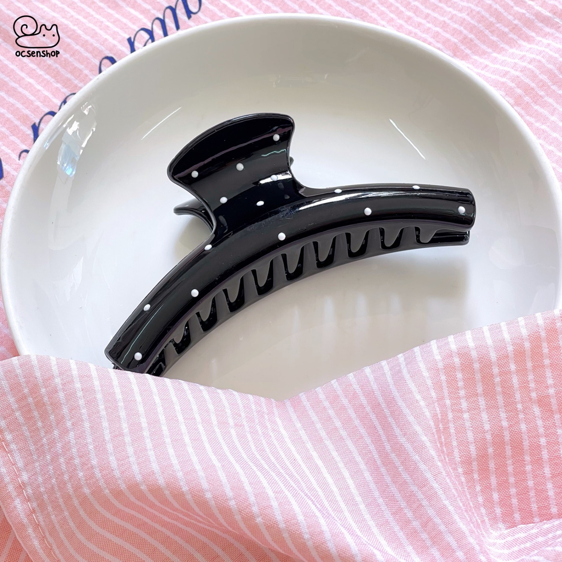 Kẹp càng cua chấm bi