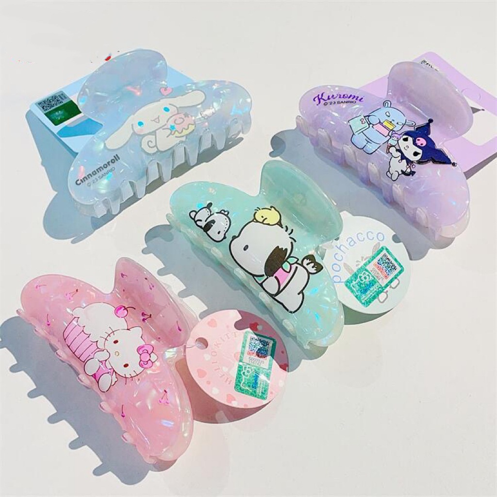 Kep cang cua Sanrio hologram (8cm)