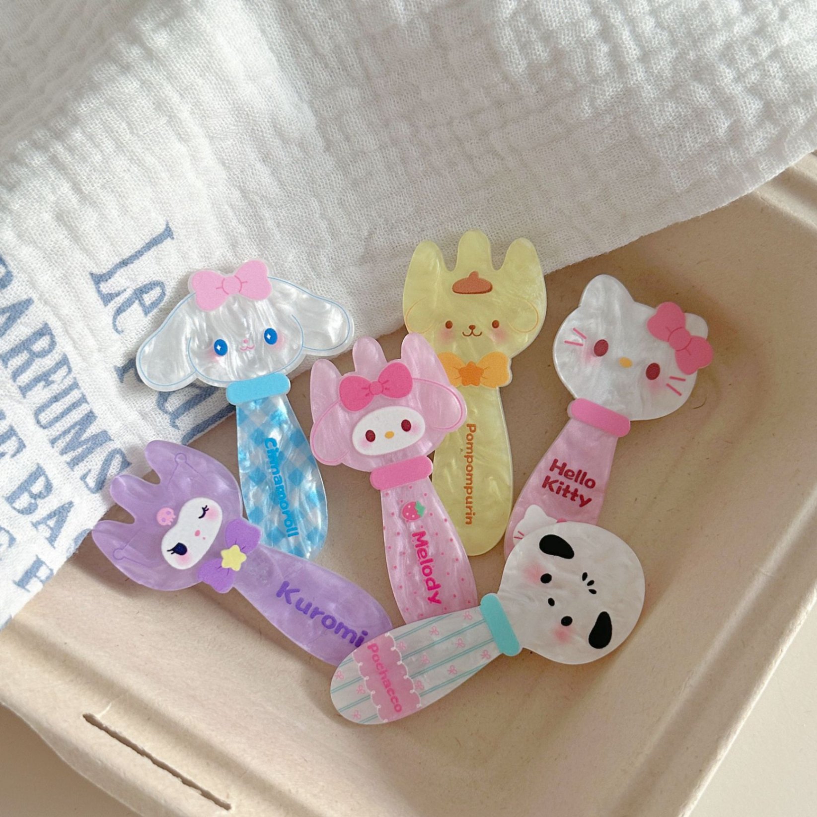 Set kẹp tóc thìa dĩa Sanrio (2c)